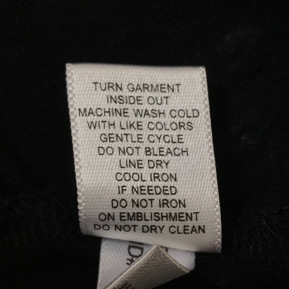 Express Sleeveless Top - Picture 7 of 8